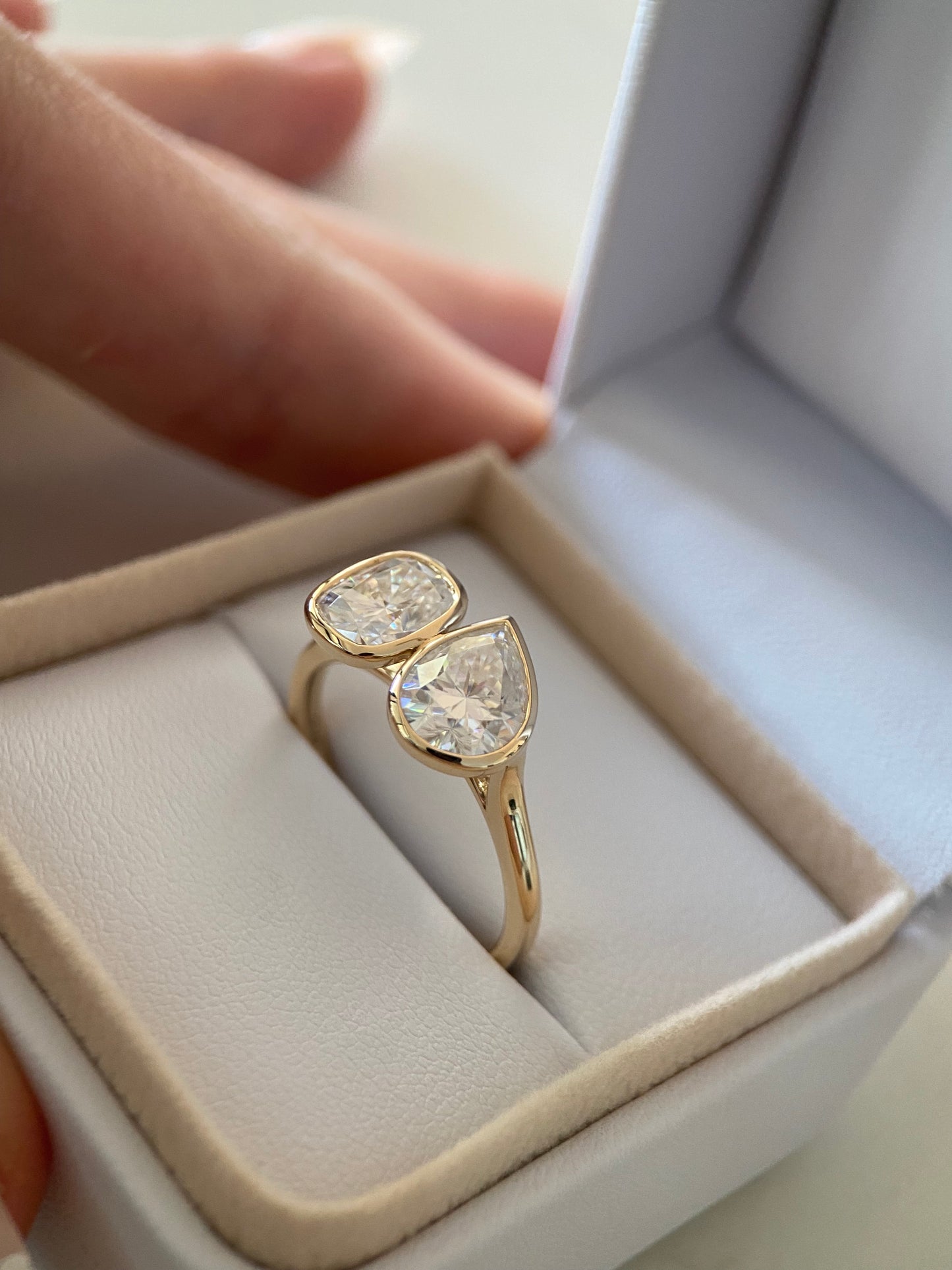 Bangin' Bezel - Folie à deux